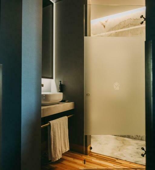 Suite Deluxe, Torel Avantgarde