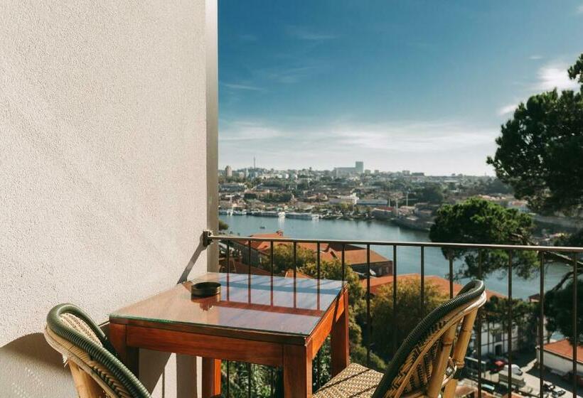 Junior Suite Deluxe, Torel Avantgarde