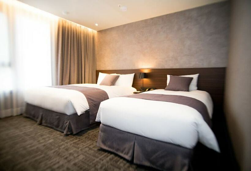 Quarto Estandar, With Jeju