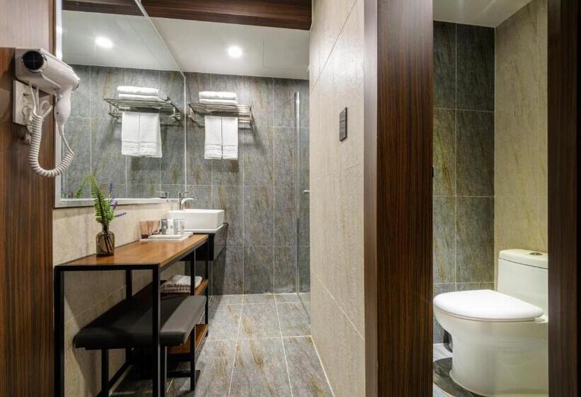 Quarto Premium, With Jeju