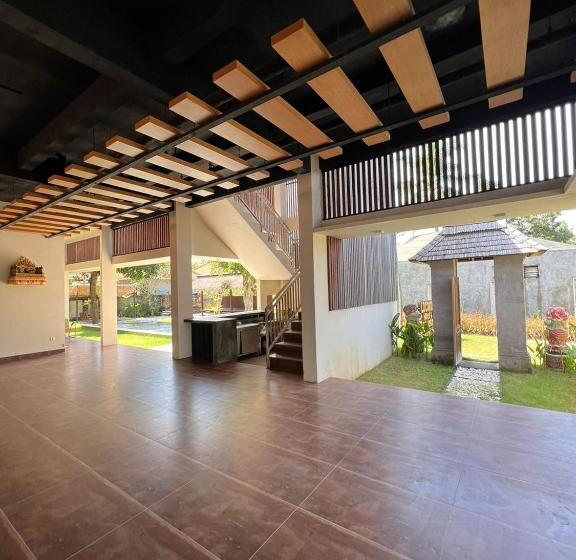 带阳台的豪华间, Locomotive Hotel And Spa By Eps