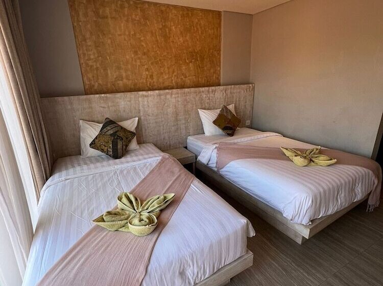 带阳台的豪华间, Locomotive Hotel And Spa By Eps