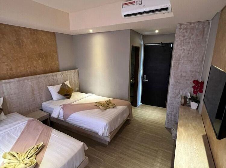 Номер Deluxe с Балконом, Locomotive Hotel And Spa By Eps