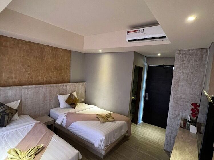 带阳台的豪华间, Locomotive Hotel And Spa By Eps