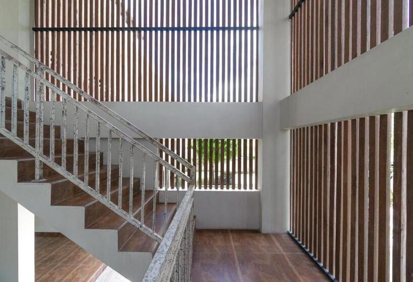 带阳台的豪华间, Locomotive Hotel And Spa By Eps