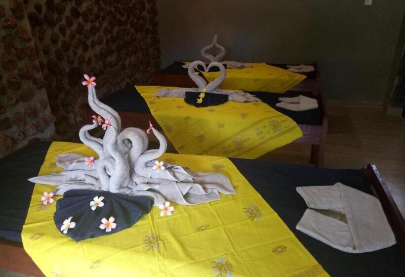 带阳台的豪华间, Locomotive Hotel And Spa By Eps