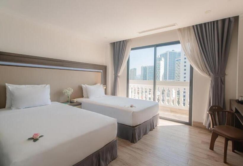 اتاق اجرایی با چشم‌انداز دریا, Seven Seas Hotel Nha Trang