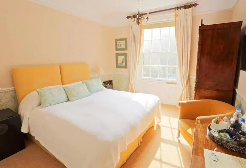 デラックスルーム, The Library House B&b