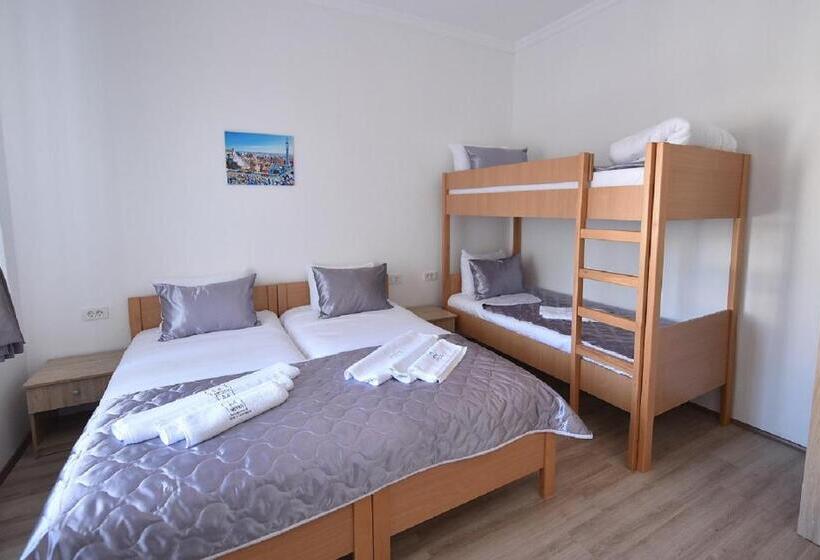 اتاق خانوادگی, Villa Nina Hotel & Lounge Bar