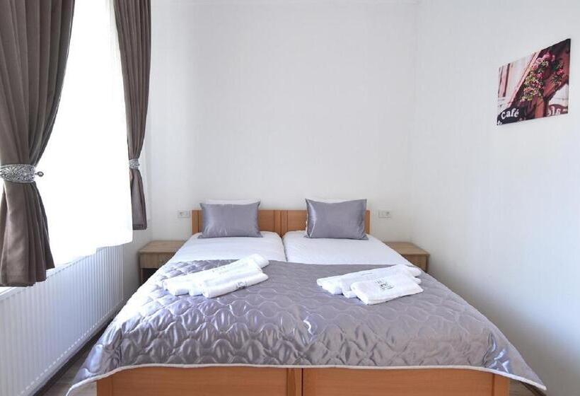 اتاق استاندارد, Villa Nina Hotel & Lounge Bar