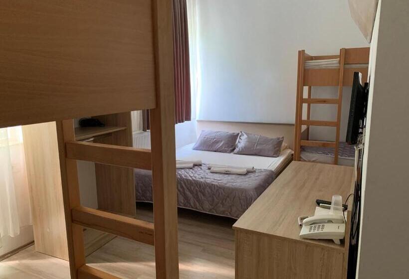 اتاق خانوادگی, Villa Nina Hotel & Lounge Bar