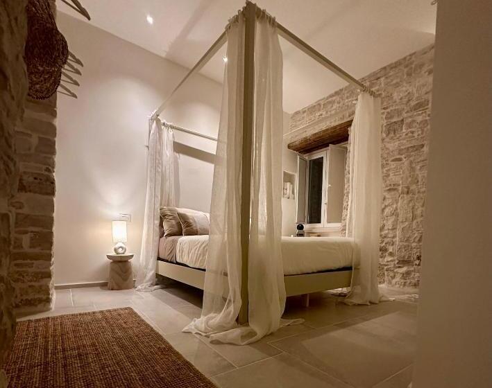 디럭스 룸 킹사이즈 침대, Dimora Bellavista