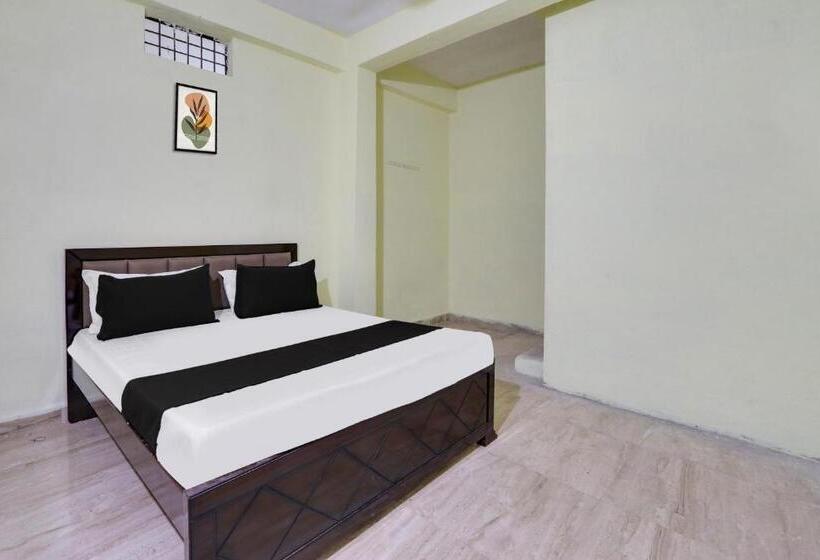 Трехместный Номер Классика, Oyo Family Lodge