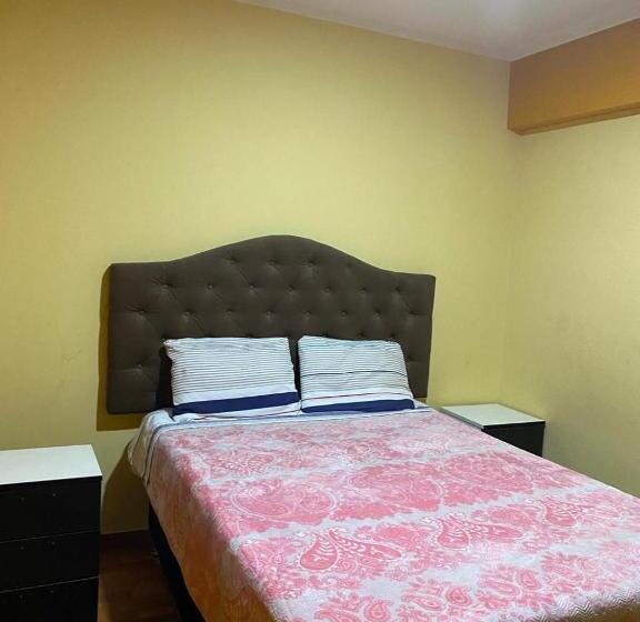 اتاق استاندارد یک تخته با سرویس بهداشتی مشترک, Hostal Rosas Pampa