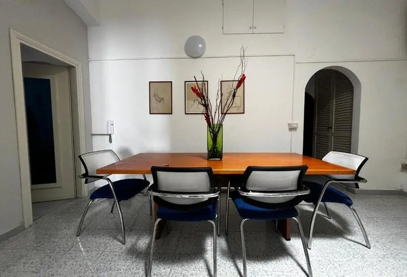 ファミリールーム, Il Tarquiniese