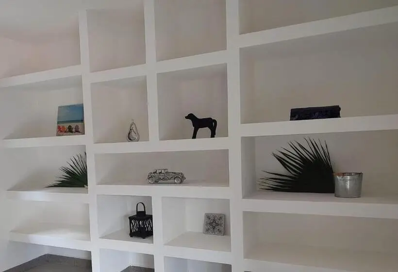 خانه 1 خوابه, La Table De Apoyo