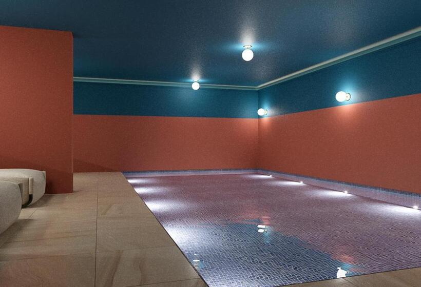 إستوديو قياسى مزودة بتراس, The Olympian By The Ben S Collection