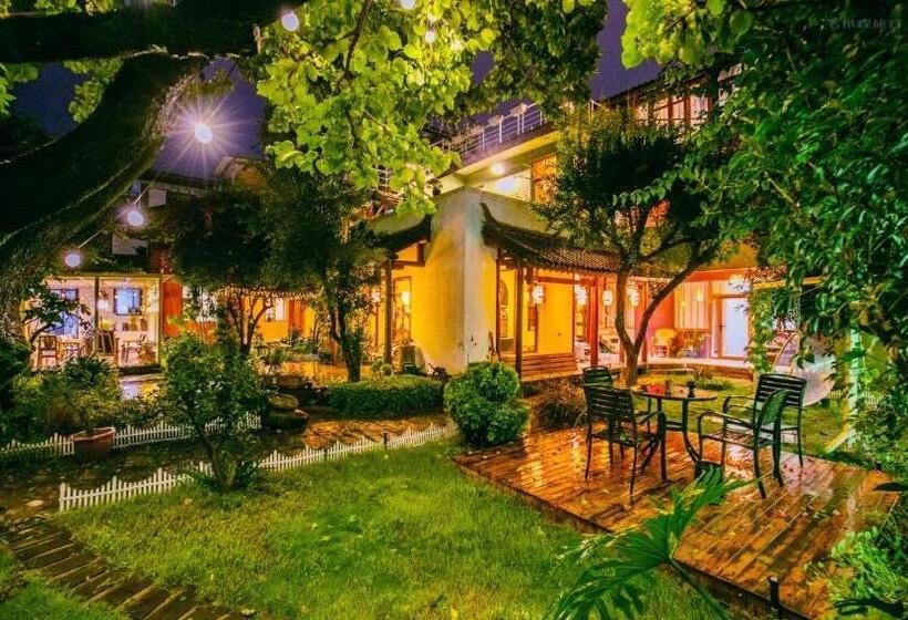 Suite cu Vedere în Gradină, 大理一念悦栖民宿