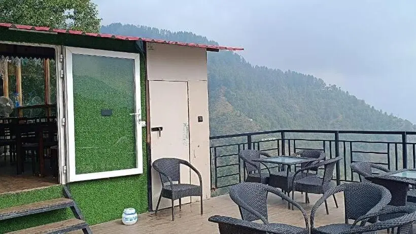 スーペリアールーム, Dhanolti The Grand Resort
