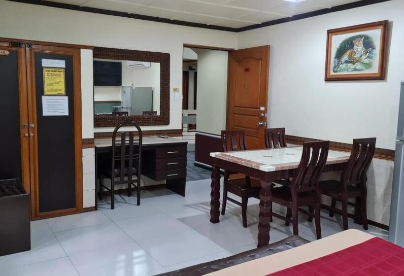 اتاق سوپریور خانوادگی, Tiger