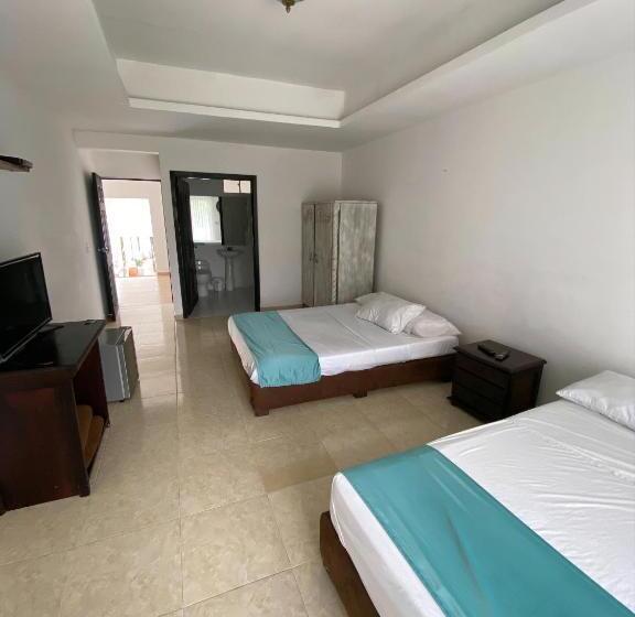 4인용 수피리어 룸, Turqueza Inn