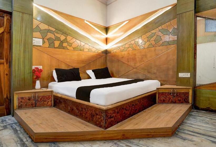 Quarto Triplo Clássico, Oyo Hotel 2nd Home