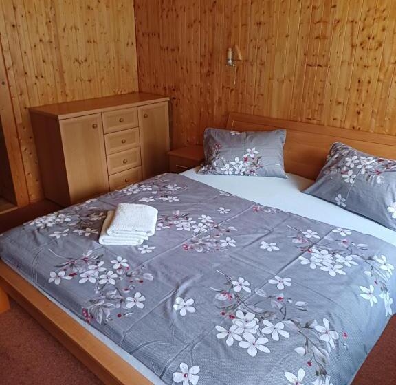 חדר סטנדרט לארבעה, Prázova Bouda