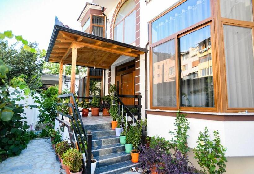 스탠다드 트리플 룸 가든 전망, Vila Rivaaa