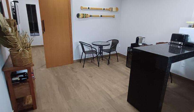 Standard-studio, Pepalantus Flats