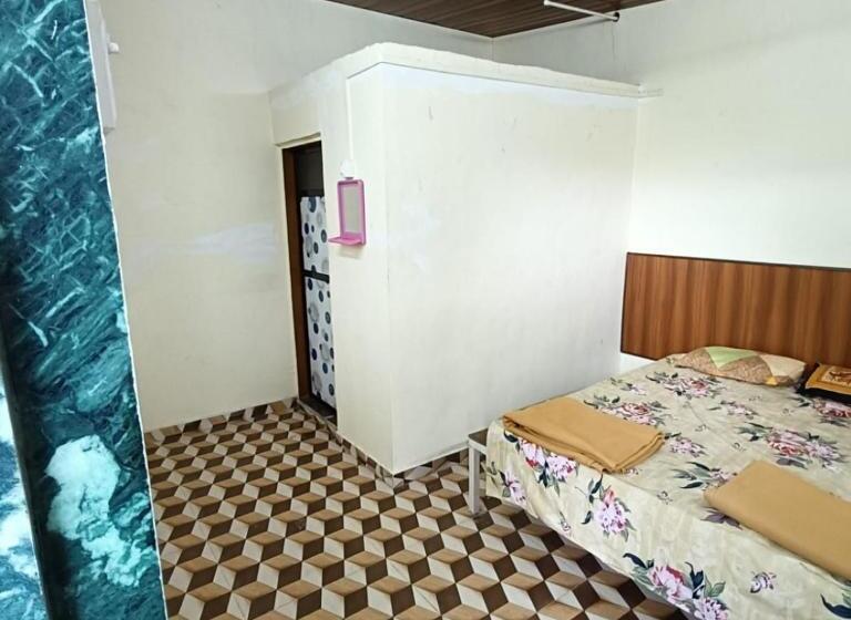 חדר דלוקס, Tanav Resort Neral