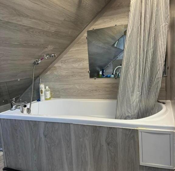 اتاق استاندارد چهار تخته, не дорогой отель