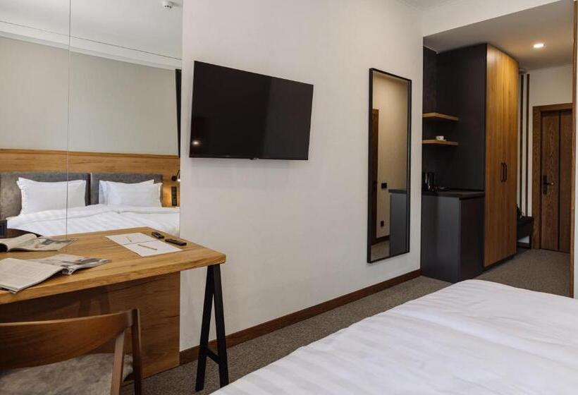 اتاق استاندارد, A