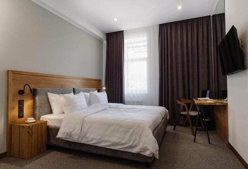 اتاق استاندارد, A