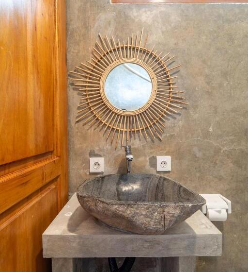 스탠다드 룸 킹사이즈 침대, Yulaman