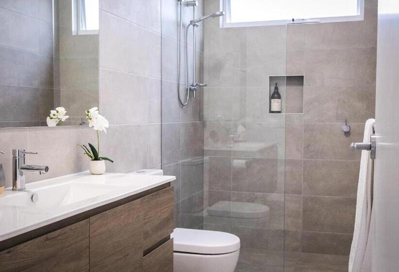 디럭스 스위트 킹 침대, Port Fairy Bnb   The Blue Suite