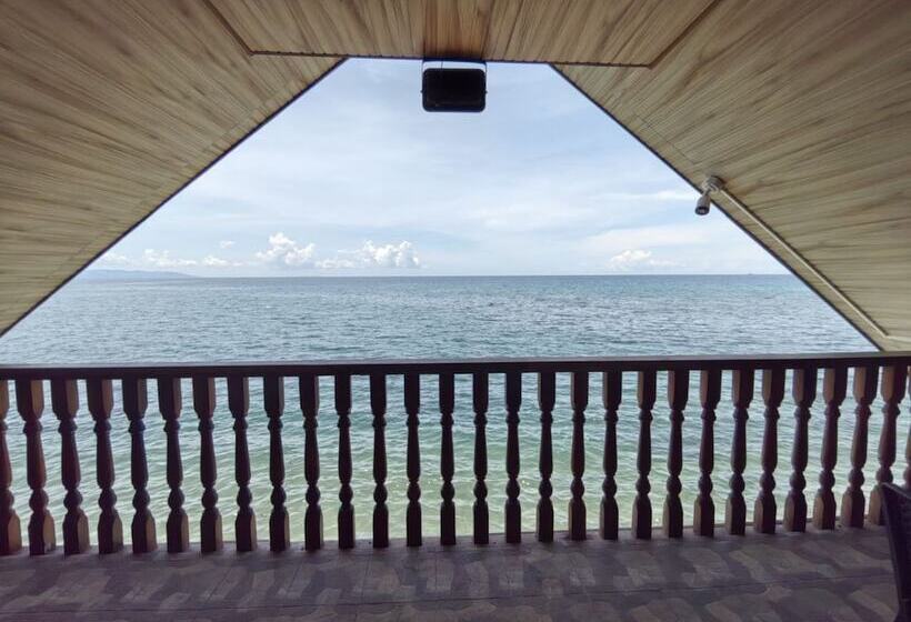 Вилла 2 Спальни, Sea Breeze Beachfront Villa Cebu