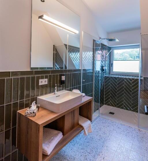 غرفة قياسية, Das Ursprung