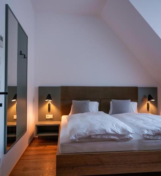 غرفة أساسية, Das Ursprung