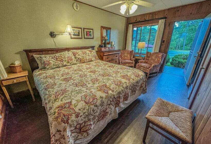 Стандартный Номер Кровать Кинг, Hemlock Inn