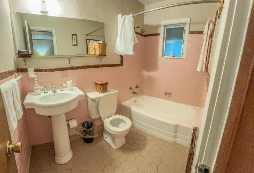 חדר דלוקס עם מרפסת, Hemlock Inn