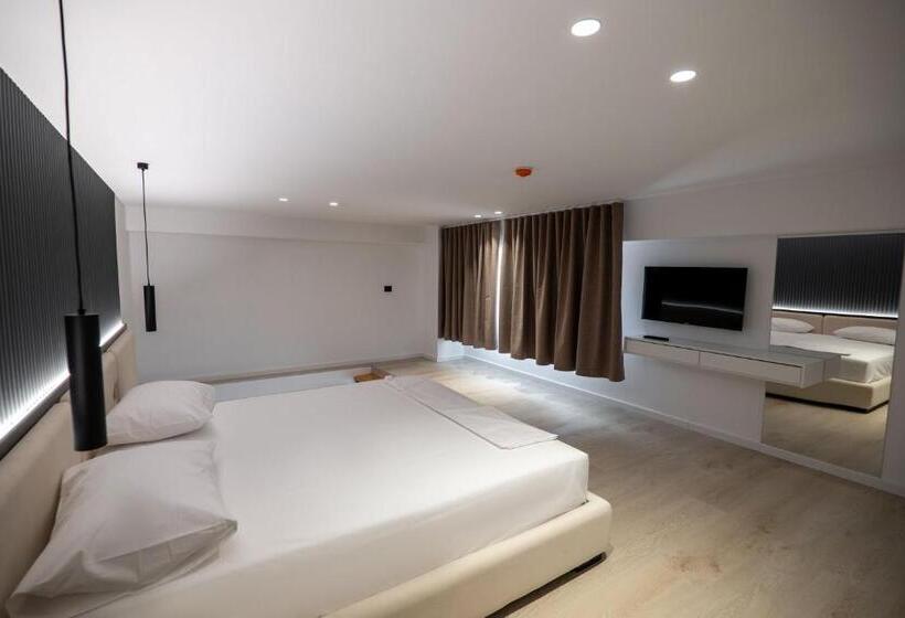 ドゥプレックスルーム, Arrei