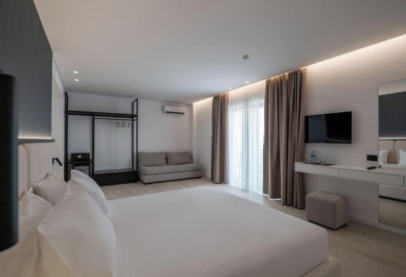 جناح مطلّ علي البحر, Arrei