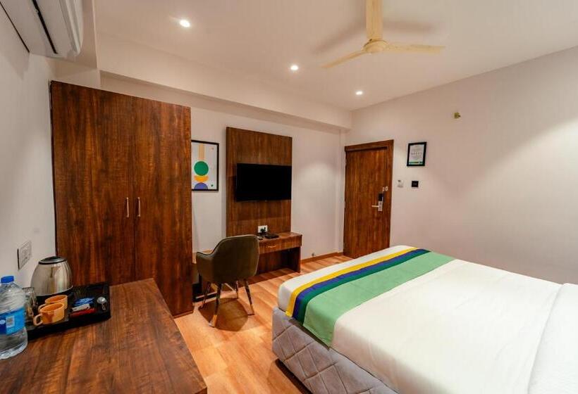 Номер Deluxe, Treebo Premium Omni Residency