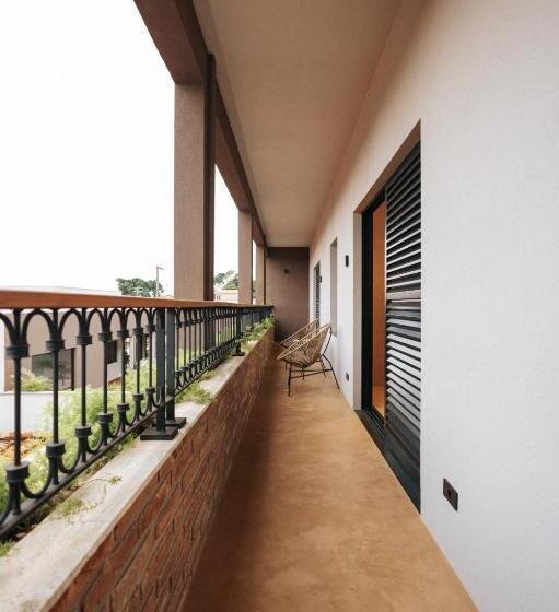 패밀리 룸, Villa Nova