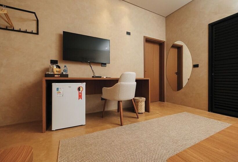 스탠다드 트리플 룸, Villa Nova