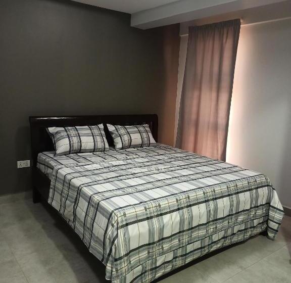Апартаменты 2 Спальни, Koomson Villa