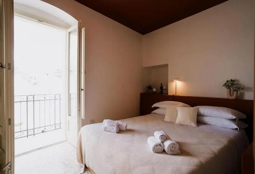バルコニー付きデラックスルーム, Palazzo D Azeglio