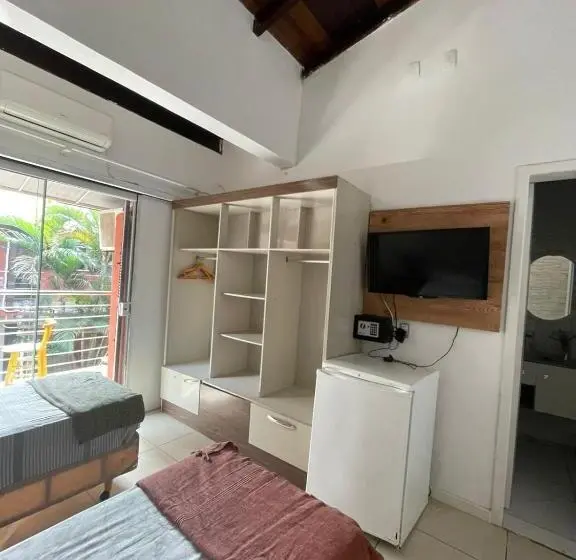 スタンダード４人部屋, Break House Beach