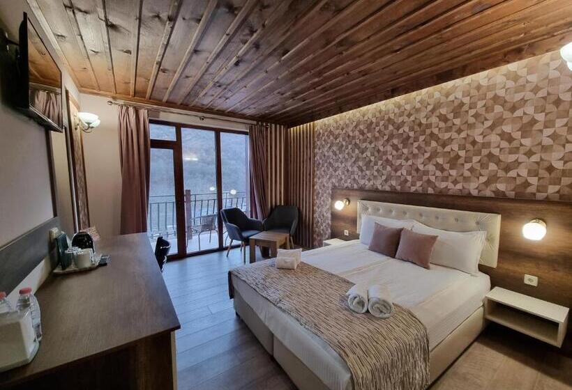 اتاق سوپریور با تخت بزرگ, мяхова къща