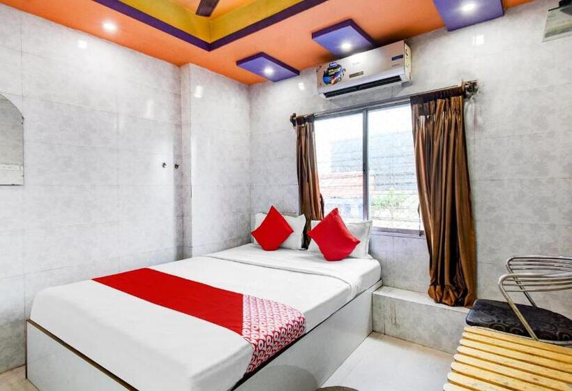 Quarto Estandar, Oyo Flagship The Rest